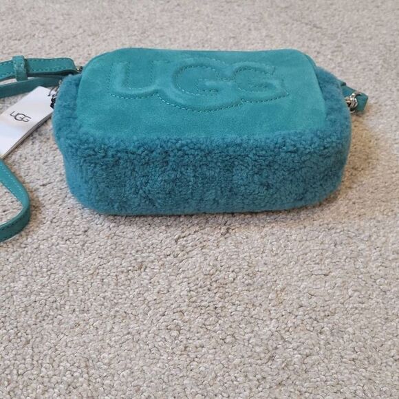 UGG Women's Crossbody Bag Janey II Sheepskin Turquoise - Picture 3 of 10